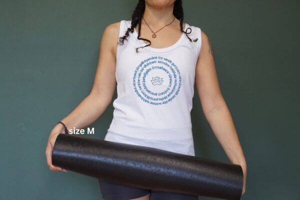 Organic Yoga Tanktop, White, Slim Fit | Ashtanga Yoga Opening Mantra