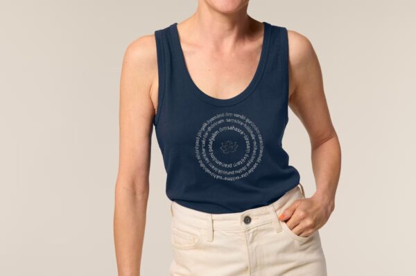 Organic Yoga Tanktop, White, Slim Fit | Ashtanga Yoga Opening Mantra