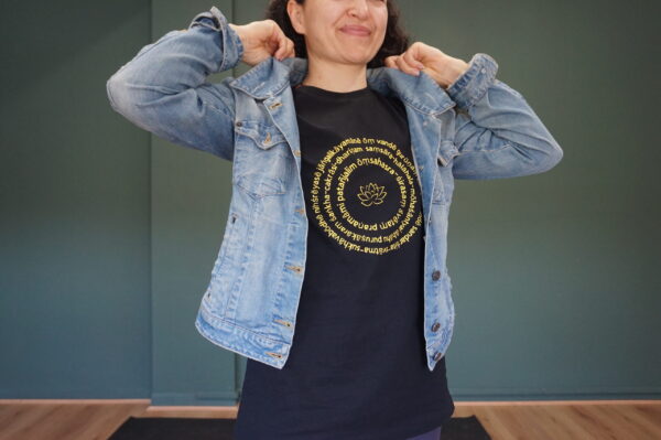 Organic Yoga Tee | Unisex Tshirt | Ashtanga Yoga Opening Mantra
