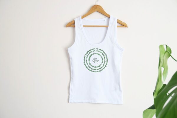 Organic Yoga Tanktop, White, Slim Fit | Ashtanga Yoga Opening Mantra