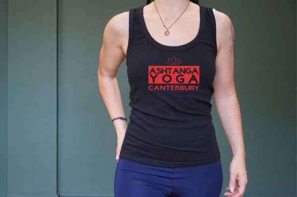 Organic Yoga Tanktop, Black, Slim Fit | Ashtanga Yoga Canterbury